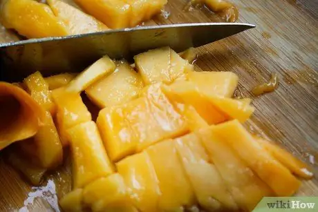 Сделайте манго-поплавок, шаг 1