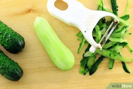 Приготовить огуречный сок, шаг 1