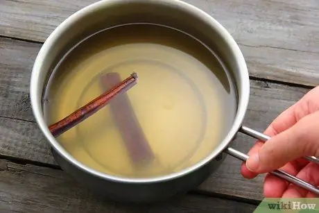 Приготовить горячий яблочный сидр, шаг 3