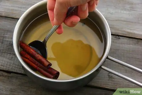 Приготовить горячий яблочный сидр Шаг 4