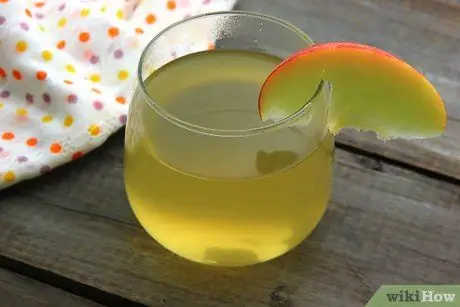 Приготовить горячий яблочный сидр Шаг 5