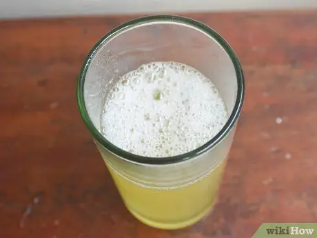 Сделайте безалкогольную мимозу Шаг 3