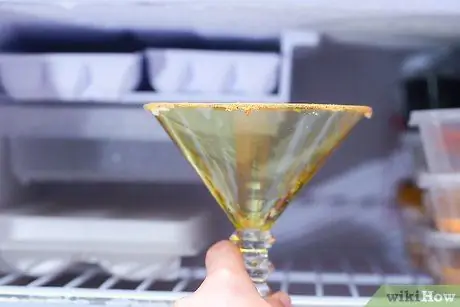 Приготовить клубничный чизкейк-мартини Шаг 4