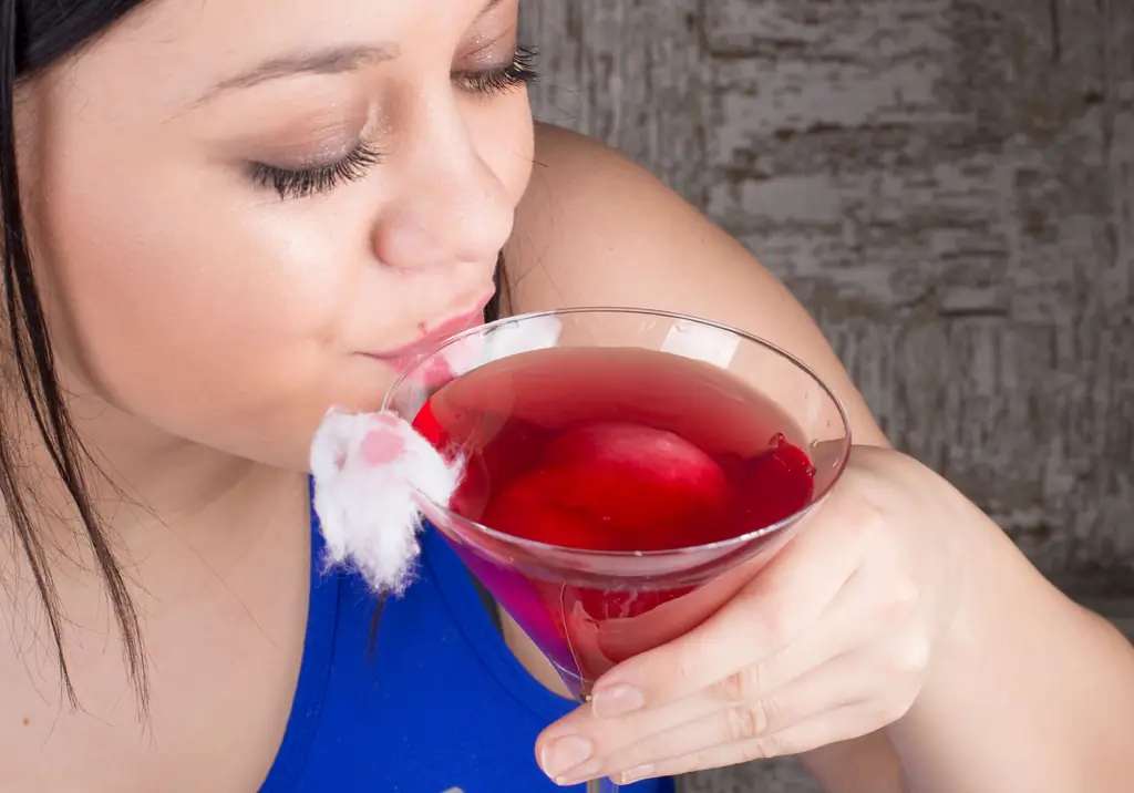 Как приготовить мартини из сахарной ваты: 14 шагов (с иллюстрациями)