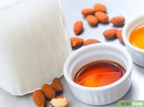 Сделайте миндальное молоко лучше на вкус Шаг 3