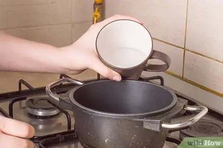 Используйте пищевые дрожжи для супов Шаг 4