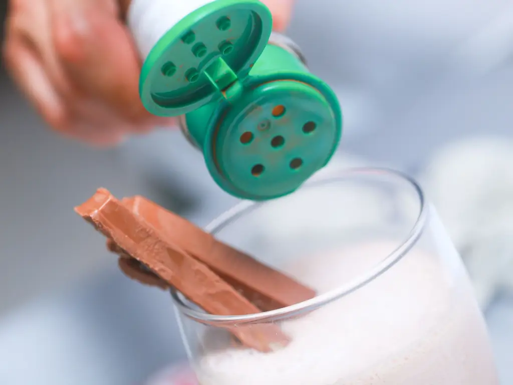 Как приготовить шоколадный молочный коктейль Nesquik: 8 шагов (с иллюстрациями)