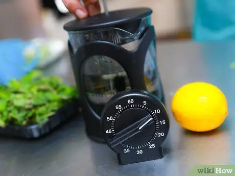 Приготовить мятный чай шаг 5