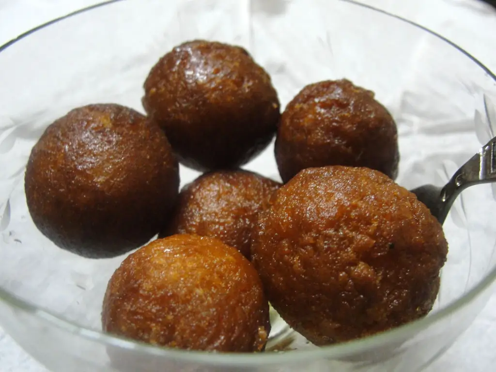 Как приготовить Гулаб Джамун: 15 шагов (с иллюстрациями)