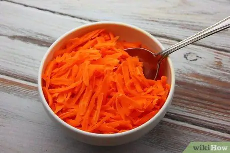 Приготовить морковную халву с джаггери Шаг 2