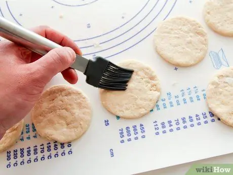 Приготовить сырные булочки Шаг 19