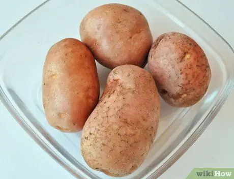 Отварить красный картофель, шаг 1