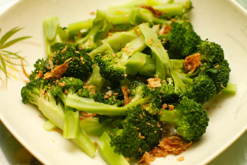 Как запарить брокколи: 8 шагов (с иллюстрациями)