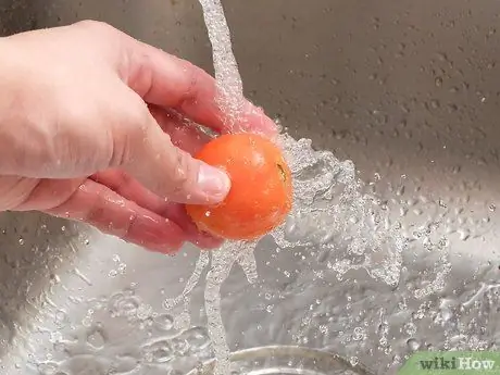 Нарезать помидоры кубиками, шаг 6