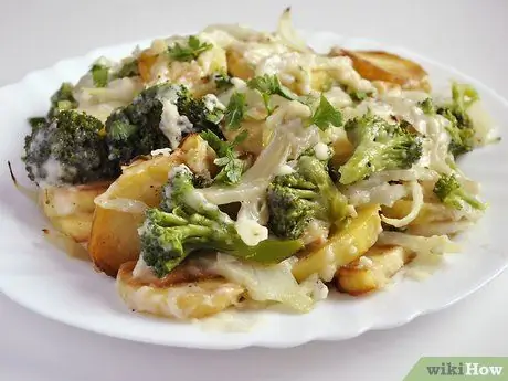 Приготовьте запекание из фенхеля, брокколи и картофеля Шаг 11