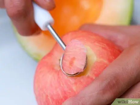 Используйте баллончик для дыни Шаг 7