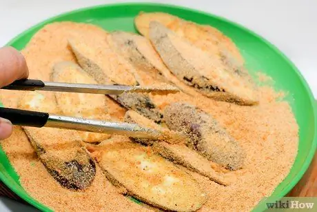 Приготовить оладьи из баклажанов, шаг 4