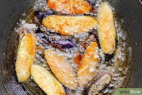 Приготовить оладьи из баклажанов, шаг 5