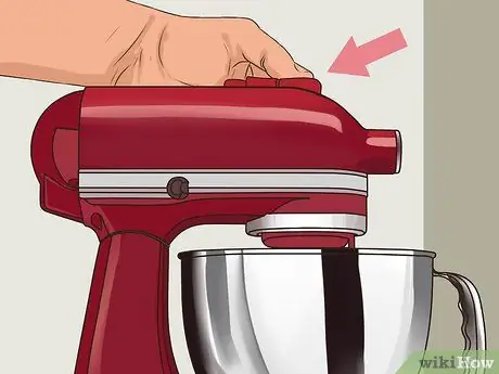 Измельчите курицу в настольном миксере Шаг 4