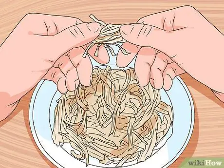 Измельчите курицу в настольном миксере Шаг 9