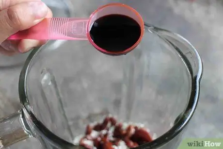 Приготовить хумус из красной фасоли Шаг 4