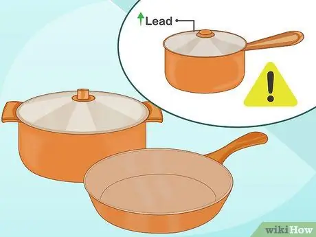 Избегайте использования опасной посуды Шаг 12