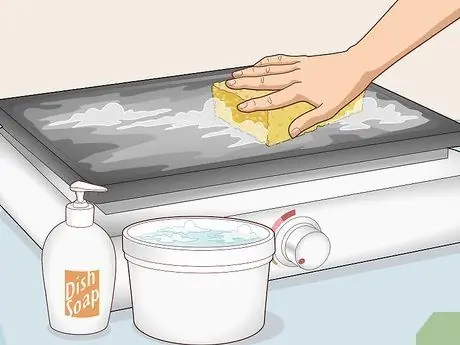 Приправьте сковороду шаг 1