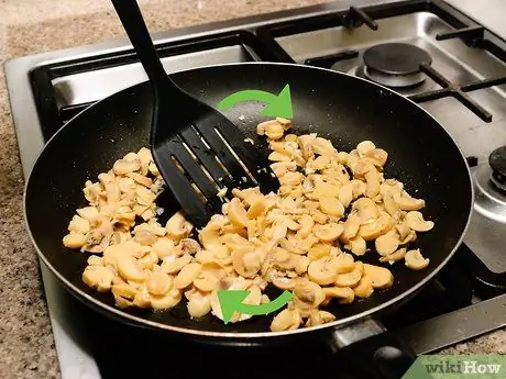 Приготовить чесночные грибы, шаг 5