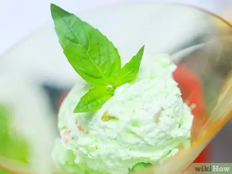 Используйте свежий базилик Шаг 6