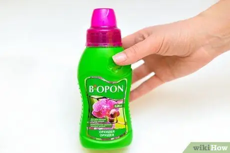 Нарядите салат со съедобными цветами, шаг 2