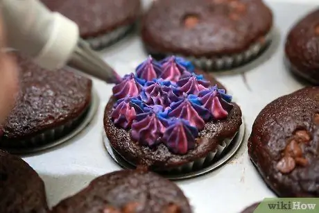 Приготовить шоколадные кексы Шаг 9