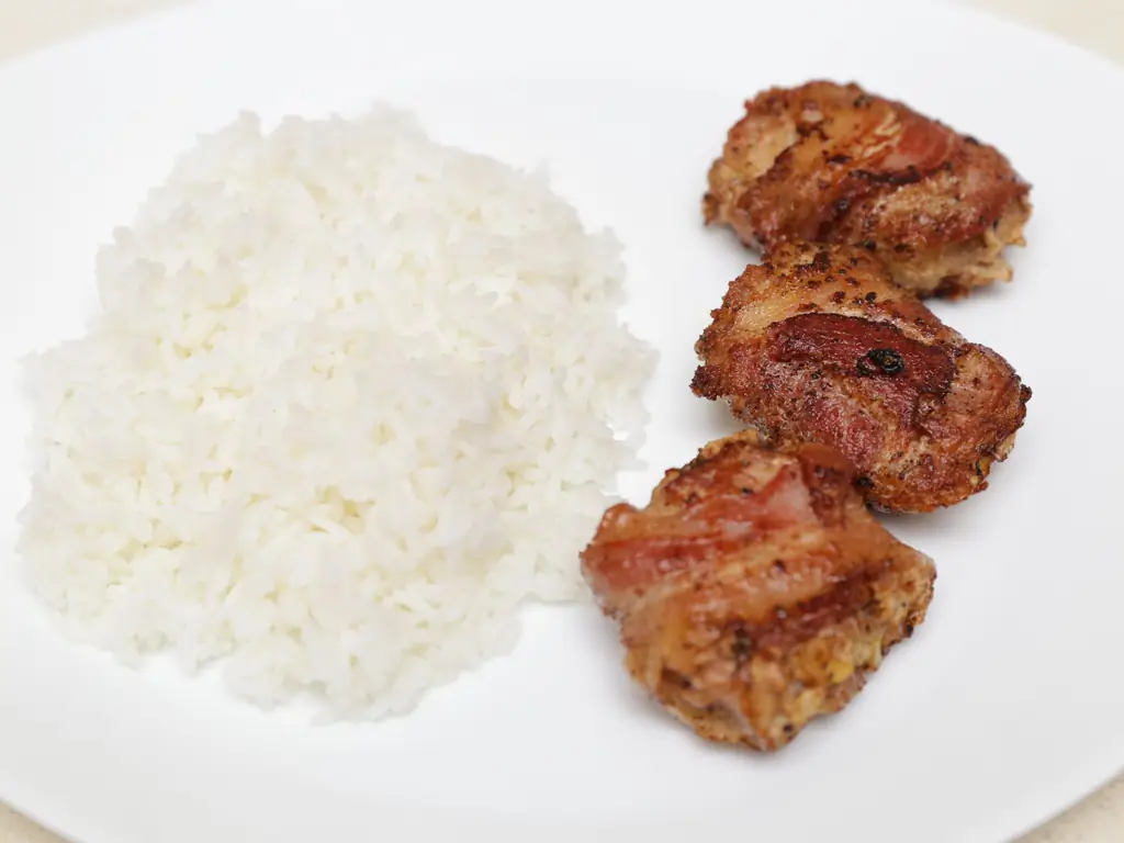 Как приготовить фрикадельки с беконом: 12 шагов (с иллюстрациями)