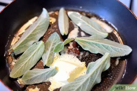 Сделать шарик из дымного сыра Шаг 13