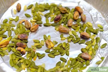 Сделать шарик из дымного сыра Шаг 14