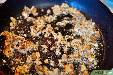 Сделать шарик из дымного сыра Шаг 9