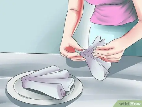 Накрыть стол для чаепития Шаг 4