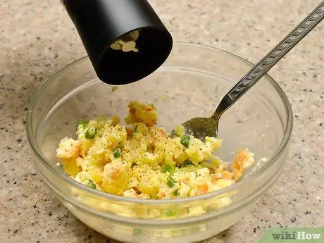 Сделать картофельные шкурки Шаг 8