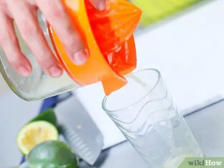 Приготовить рюмки из арбузного желе, шаг 2