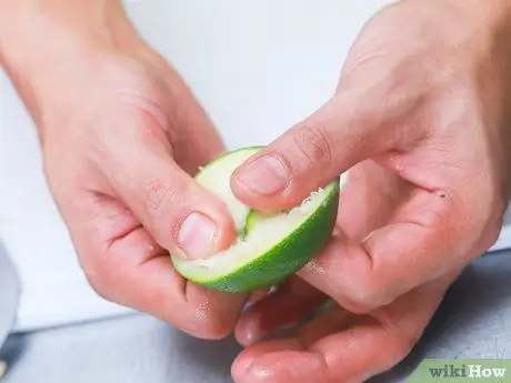 Приготовить рюмки из арбузного желе, шаг 3