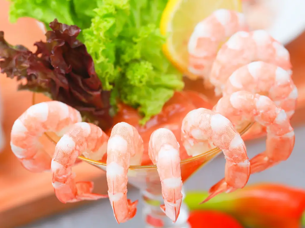 Как приготовить коктейль из креветок: 10 шагов (с иллюстрациями)