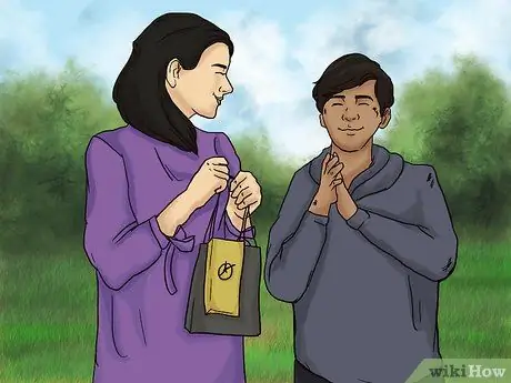 Проведите вечеринку "Голодные игры" Шаг 13