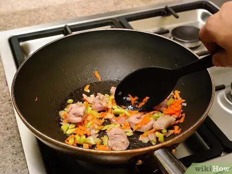 Сделайте Pancit Step 6 Сделайте Pancit Step 6