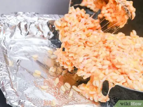 Приготовить рисовые хрустящие лепешки Шаг 5