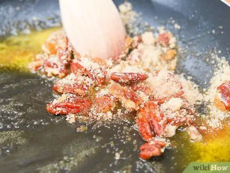 Приготовить засахаренные орехи пекан шаг 4