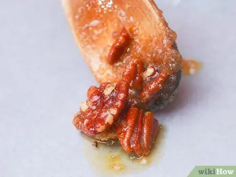 Приготовить засахаренные орехи пекан шаг 5