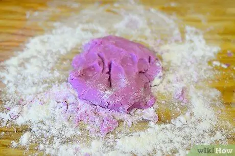 Приготовление фиолетовых кремов, шаг 3