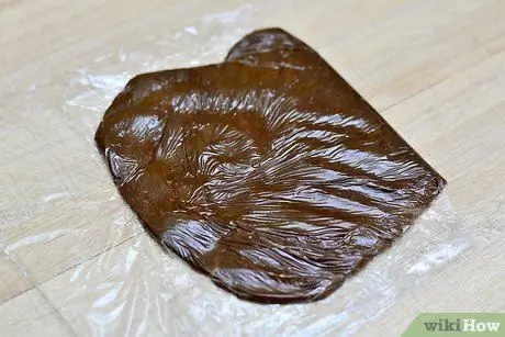 Приготовить шоколадные розы, шаг 3