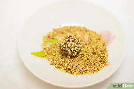 Приготовить трюфели с ореховым пирогом Шаг 10