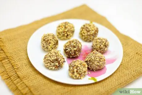 Приготовить трюфели с ореховым пеканом в финале