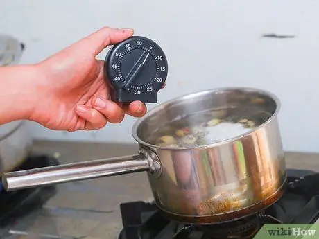 Приготовить перепелиные яйца, шаг 3